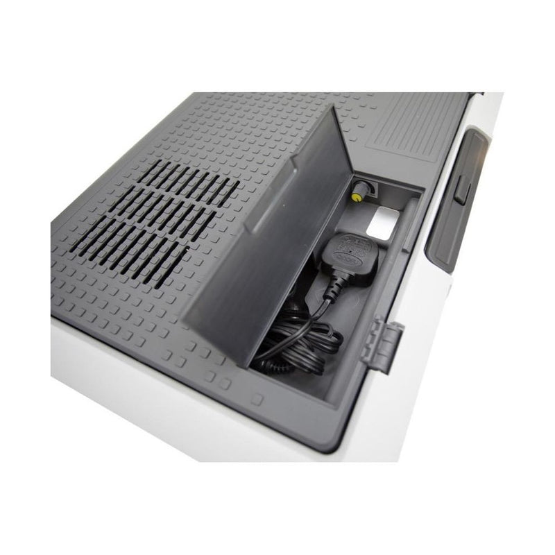 Vango E-Pinnacle 240v AC or 12v DC Electric Wheeled Coolbox Cooler 40L Vango - Dynamic Drive