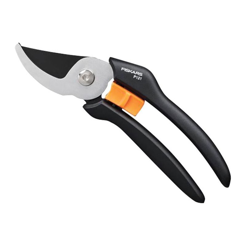 Fiskars P121 Solid™ Bypass Pruner Fiskars - Dynamic Drive