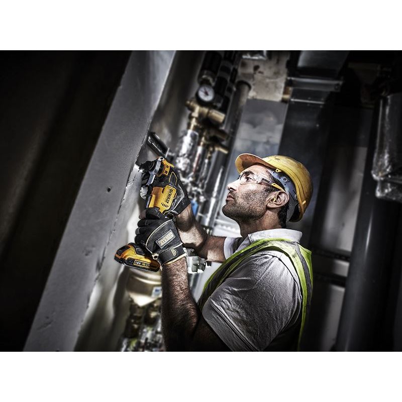 Dewalt Power Tools DCS355M2 XR Brushless Oscillating Multi-Tool 18V 2 x 4.0Ah Li-ion DeWALT Power Tools - Dynamic Drive