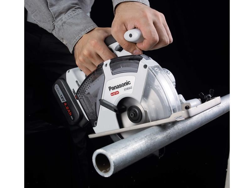 Panasonic EY45A2XM Metal Circular Saw 135mm 18V Bare Unit Panasonic - Dynamic Drive