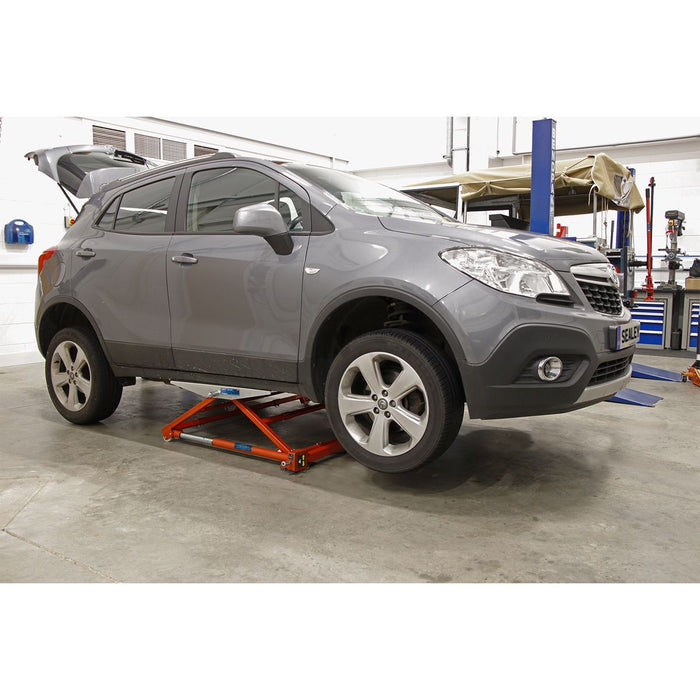 Sealey Portable Pivot Car Lift 1500kg PPL01 Sealey - Dynamic Drive