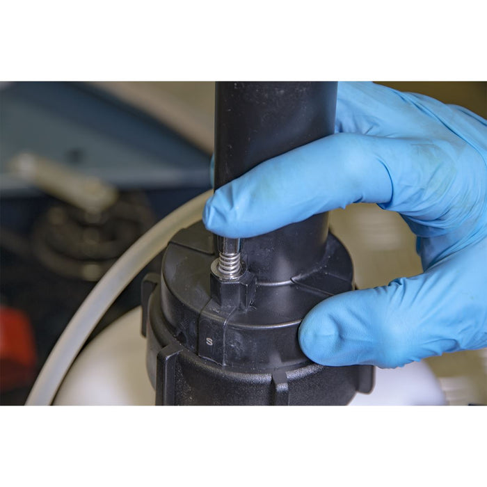 Sealey Brake and Clutch Bleeding Kit System ABS Brakes 2.5L Fluid Bleeder Car Sealey  - Dynamic Drive