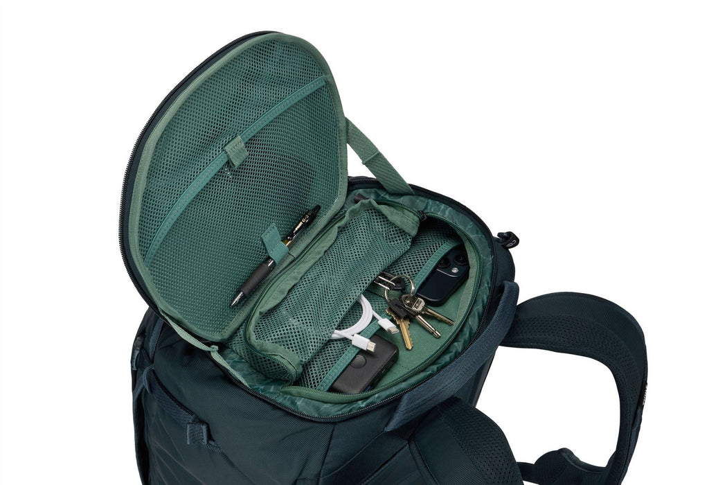 Thule Landmark 40L travel pack darkest blue Thule - Dynamic Drive