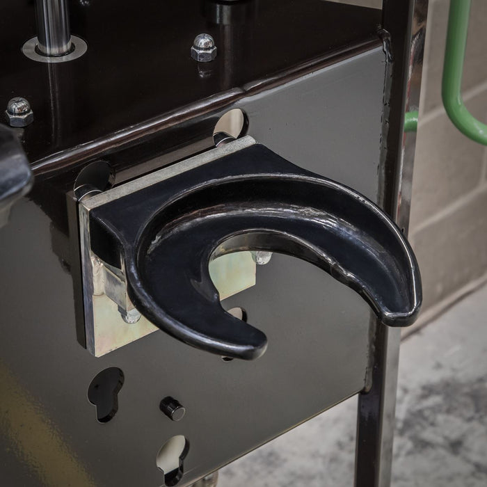 Sealey Right-Handed Coil Spring Yoke RE02 Sealey - Dynamic Drive