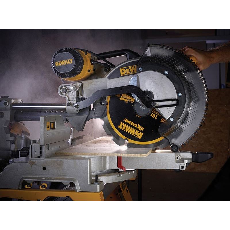Dewalt Power Tools Extreme PCD Fibre Cement Saw Blade 305 x 30mm x 16T DeWALT Power Tools - Dynamic Drive