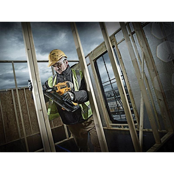 Dewalt Power Tools DCN692P2 Cordless XR 2-Speed First Fix Nailer 90mm 18V 2 x 5.0Ah Li-ion DeWALT Power Tools - Dynamic Drive