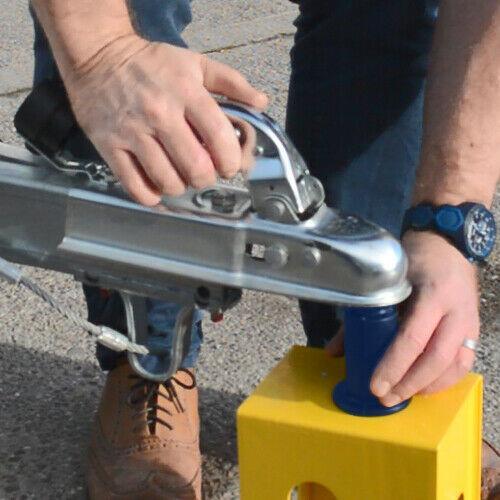 Stronghold SH5410 Strongbox Hitchlock For Knott, Steelpress And Winterhoff Hitch Stronghold - Dynamic Drive